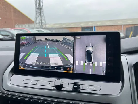 DX74XJH Nissan Qashqai 1.3 DiG-T MH N-Connecta 5dr Thumbnail #16