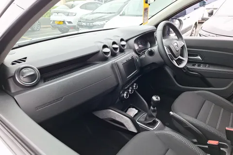 DN21YDC Dacia Duster 1.0 TCe 90 Prestige 5dr [6 Speed] Thumbnail #29