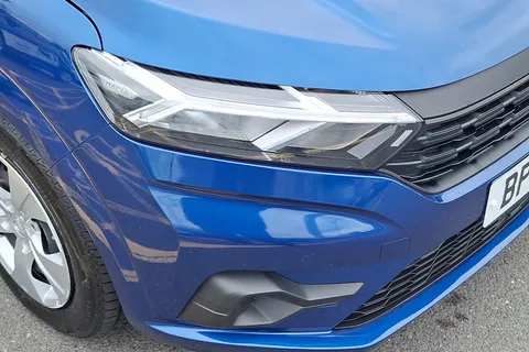 BP71PHA Dacia Sandero 1.0 SCe Essential 5dr Thumbnail #14