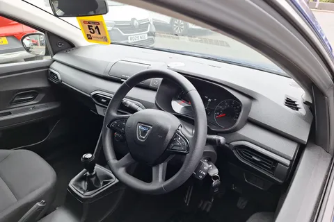 BP71PHA Dacia Sandero 1.0 SCe Essential 5dr Thumbnail #34