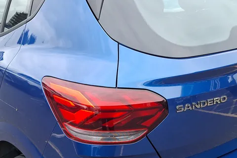 BP71PHA Dacia Sandero 1.0 SCe Essential 5dr Thumbnail #17