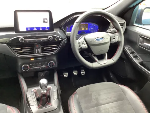 PJ22YKG Ford Kuga 1.5 EcoBlue ST-Line X 5dr Auto Thumbnail #3