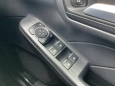 PJ22YKG Ford Kuga 1.5 EcoBlue ST-Line X 5dr Auto Thumbnail #40