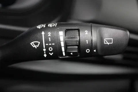 MJ75FHV Hyundai i20 1.0T GDi Advance [Nav] 5dr DCT Thumbnail #24