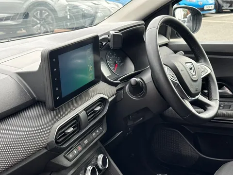 VN72CRV Dacia Jogger 1.0 TCe Extreme SE 5dr Thumbnail #15