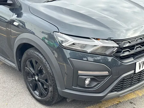 VN72CRV Dacia Jogger 1.0 TCe Extreme SE 5dr Thumbnail #22