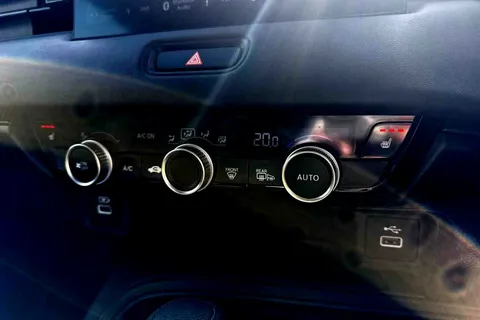 MA71UCU Honda Hr-V 1.5 eHEV Elegance 5dr CVT Thumbnail #25