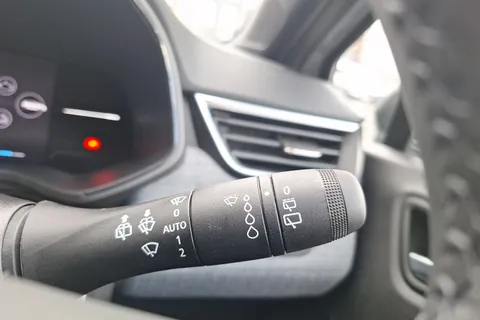 BG75OHF Renault Clio 1.6 E-TECH full hybrid 145 Techno 5dr Auto Thumbnail #39