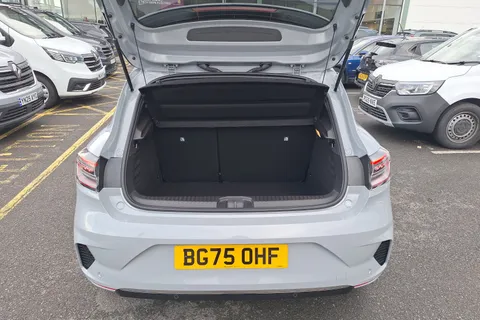 BG75OHF Renault Clio 1.6 E-TECH full hybrid 145 Techno 5dr Auto Thumbnail #20