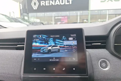 BG75OHF Renault Clio 1.6 E-TECH full hybrid 145 Techno 5dr Auto Thumbnail #41