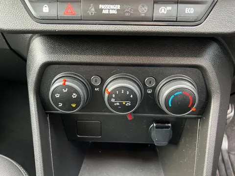 DL72ODC Dacia Sandero Stepway 1.0 TCe Bi-Fuel Expression 5dr Thumbnail #21