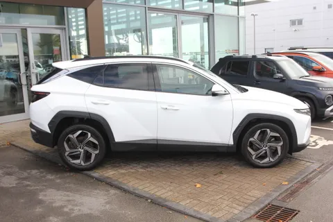 BG71RKN Hyundai Tucson 1.6 TGDi Hybrid 230 Premium 5dr 2WD Auto Thumbnail #6