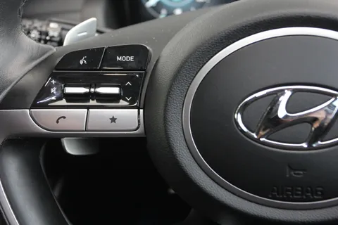 BG71RKN Hyundai Tucson 1.6 TGDi Hybrid 230 Premium 5dr 2WD Auto Thumbnail #22