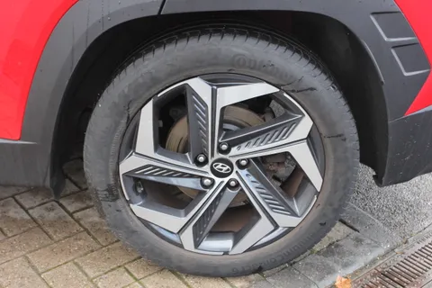 DG71FBL Hyundai Tucson 1.6 TGDi Ultimate 5dr 2WD Thumbnail #38