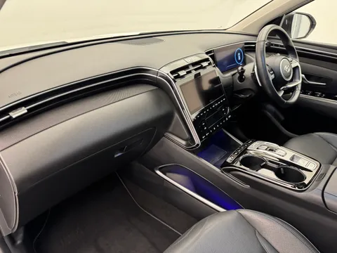 DV71XZB Hyundai Tucson 1.6 TGDi Hybrid 230 Ultimate 5dr 2WD Auto Thumbnail #14