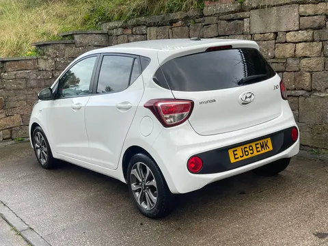 EJ69EMK Hyundai i10 1.0 Play 5dr Thumbnail #5