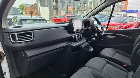 HT72PCU Renault Trafic LL30 Blue dCi 130 Business+ Van Thumbnail #17