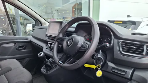 HT72PCU Renault Trafic LL30 Blue dCi 130 Business+ Van Thumbnail #21