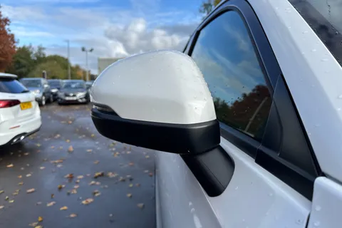 DE73KLV Honda Hr-V 1.5 eHEV Elegance 5dr CVT Thumbnail #30