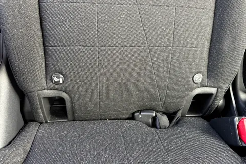 DE73KLV Honda Hr-V 1.5 eHEV Elegance 5dr CVT Thumbnail #34