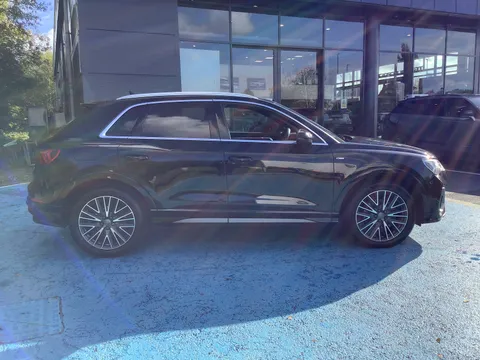 DS20KNZ Audi Q3 35 TFSI S Line 5dr Thumbnail #9