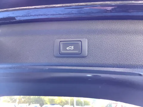 DS20KNZ Audi Q3 35 TFSI S Line 5dr Thumbnail #15