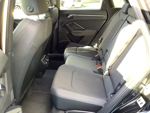 DS20KNZ Audi Q3 35 TFSI S Line 5dr Thumbnail #17