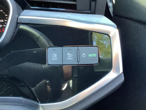 DS20KNZ Audi Q3 35 TFSI S Line 5dr Thumbnail #31