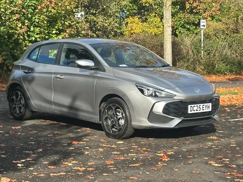 DC25EYH Mg Motor Uk Mg3 1.5 Hybrid SE 5dr Auto Thumbnail #2