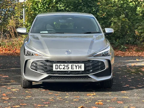 DC25EYH Mg Motor Uk Mg3 1.5 Hybrid SE 5dr Auto Thumbnail #3