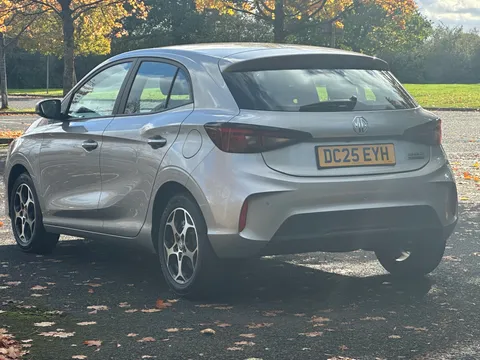 DC25EYH Mg Motor Uk Mg3 1.5 Hybrid SE 5dr Auto Thumbnail #6