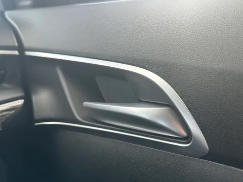 DC25EYH Mg Motor Uk Mg3 1.5 Hybrid SE 5dr Auto Thumbnail #43