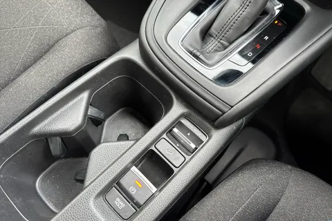 DT73ZFU Honda Hr-V 1.5 eHEV Elegance 5dr CVT Thumbnail #20