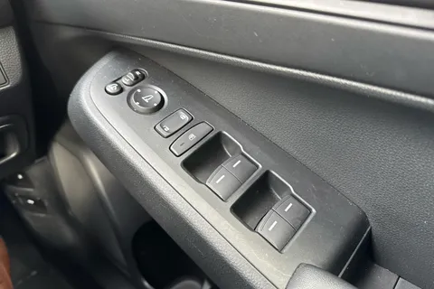 DT73ZFU Honda Hr-V 1.5 eHEV Elegance 5dr CVT Thumbnail #24