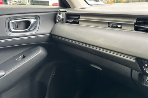 DT73ZFU Honda Hr-V 1.5 eHEV Elegance 5dr CVT Thumbnail #25