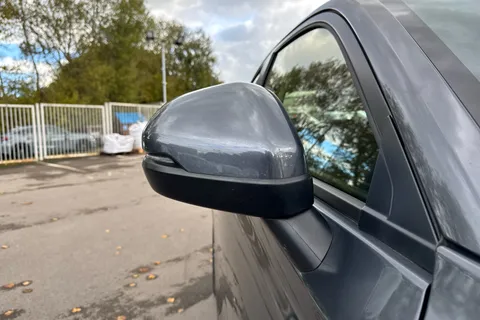 DT73ZFU Honda Hr-V 1.5 eHEV Elegance 5dr CVT Thumbnail #28