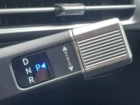 MV25YMY Hyundai Tucson 1.6T Plug-in Hybrid Ultimate 5dr Auto Thumbnail #16