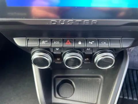DY72VGA Dacia Duster 1.0 TCe 100 Bi-Fuel Prestige 5dr Thumbnail #18