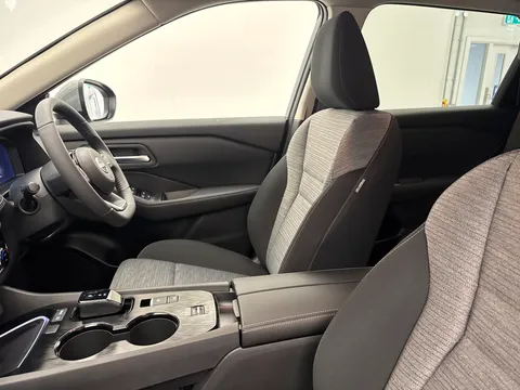 DY75ZVK Nissan X-Trail 1.5 E-Power 204 N-Connecta 5dr Xtronic Thumbnail #18