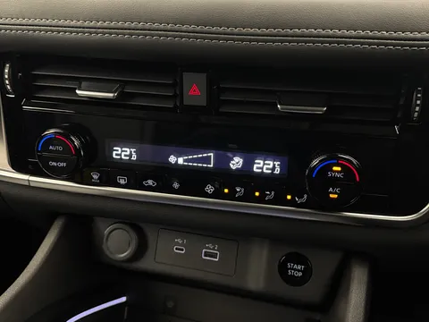 DY75ZVK Nissan X-Trail 1.5 E-Power 204 N-Connecta 5dr Xtronic Thumbnail #30