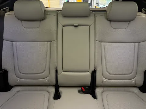 DL72BNN Hyundai Tucson 1.6 TGDi 48V MHD Ultimate 5dr 2WD DCT Thumbnail #18