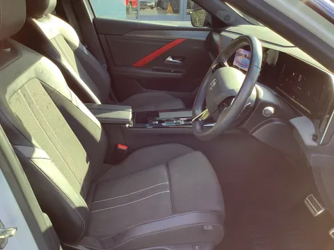 SD72DPY Vauxhall Astra 1.2 Turbo 130 GS Line 5dr Auto Thumbnail #13