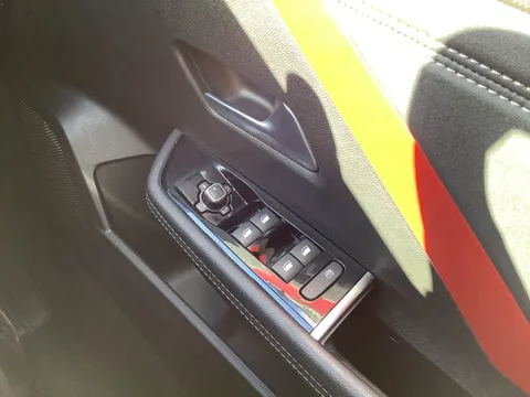 SD72DPY Vauxhall Astra 1.2 Turbo 130 GS Line 5dr Auto Thumbnail #30