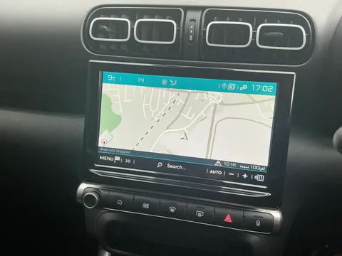 DY72NVV Citroën C3 Aircross 1.2 PureTech 110 Shine 5dr Thumbnail #21