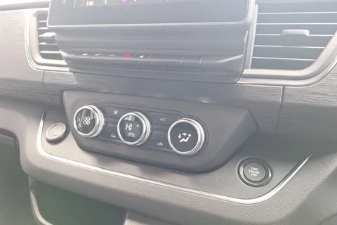 DN75ESO Renault Trafic LL30 Blue dCi 150 Extra Sport [Safety] Crew Van Thumbnail #41