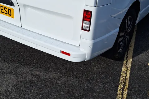 DN75ESO Renault Trafic LL30 Blue dCi 150 Extra Sport [Safety] Crew Van Thumbnail #19