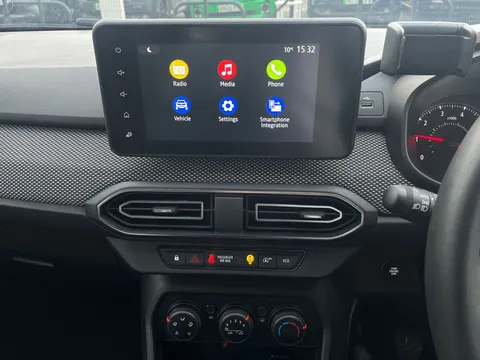 BL22LVC Dacia Sandero 1.0 TCe Comfort 5dr Thumbnail #7