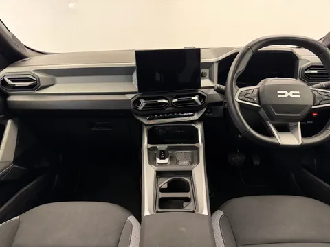 DX25OMP Dacia Bigster 1.8 Hybrid 155 Journey 5dr Auto Thumbnail #12