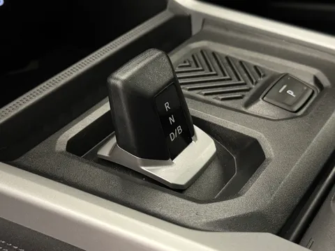 DX25OMP Dacia Bigster 1.8 Hybrid 155 Journey 5dr Auto Thumbnail #16