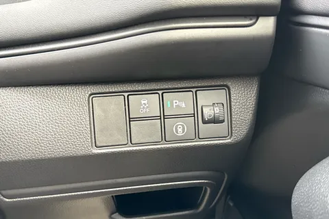 DA72UFR Honda Hr-V 1.5 eHEV Elegance 5dr CVT Thumbnail #23